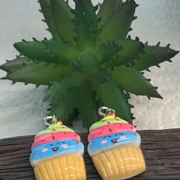 Cupcake Earring, Funny Food Earring, Gay Pride Earring, Baking Ear… - Picture 4 of 9